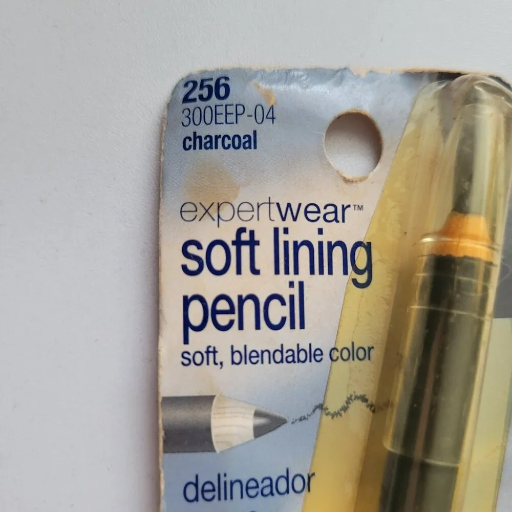 Maybelline Soft Lining Pencil Eyeliner Charcoal #256 SEALED Package Wear